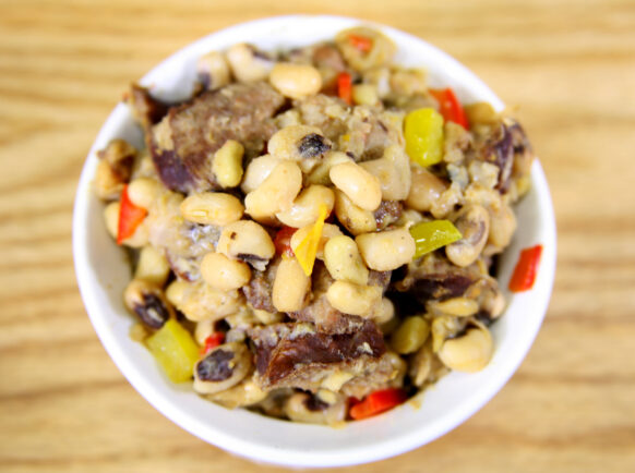 Bone Suckin' Spicy Peas and Sausage